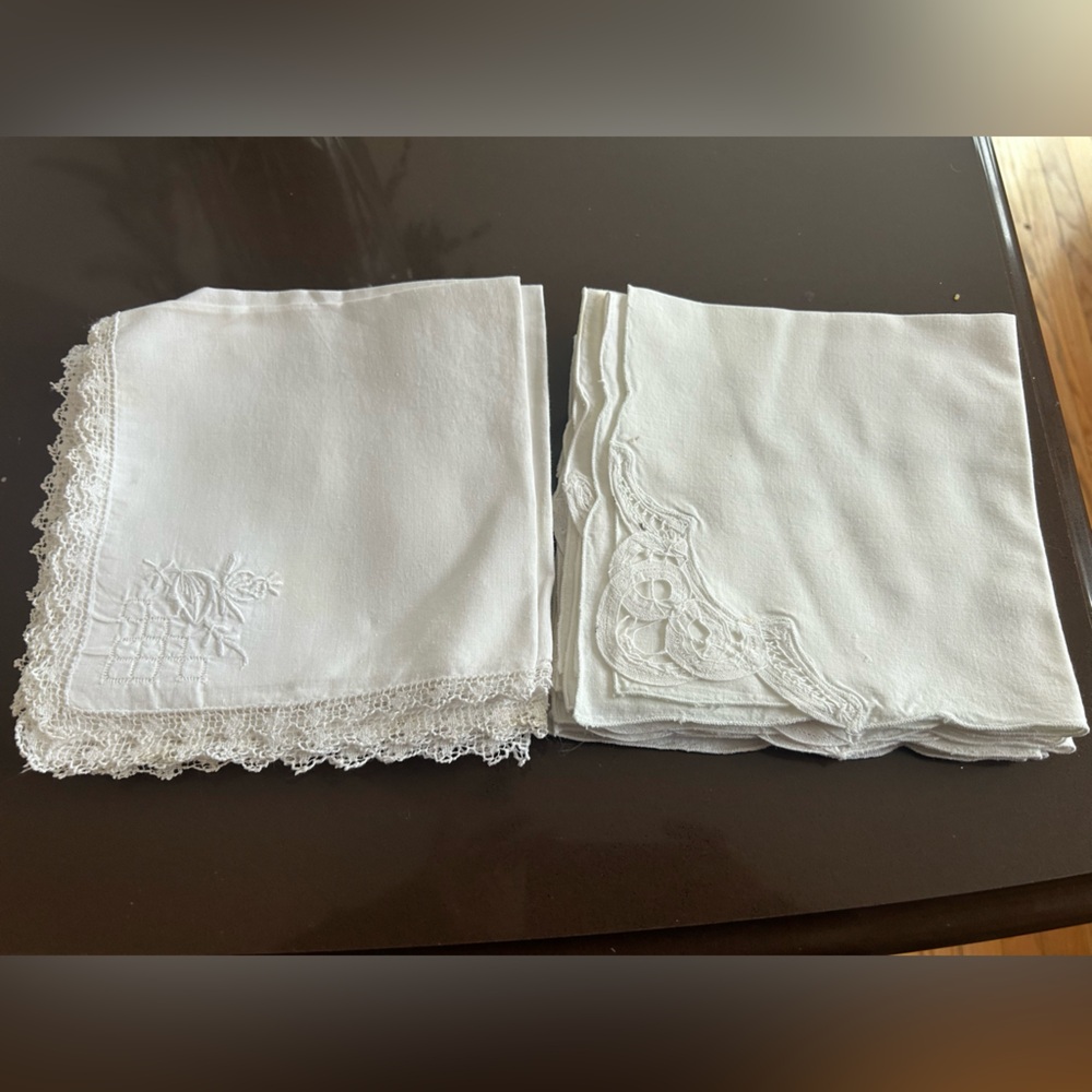 SOLD. Two sets of vintage napkins.